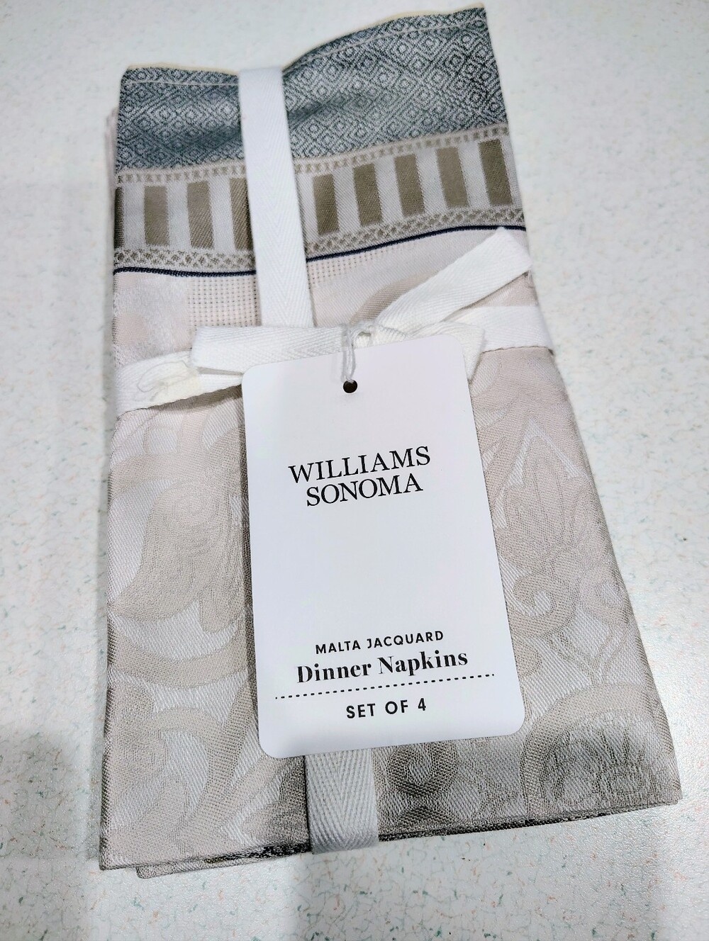 New* Williams Sonoma Jacquard Malta Napkins, Set of 4
